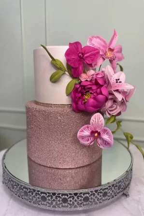 Bolo Branco e Rose Gold