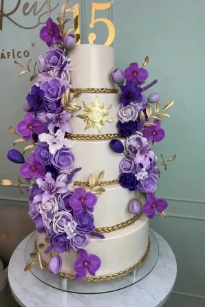Bolo Modelo Rapunzel